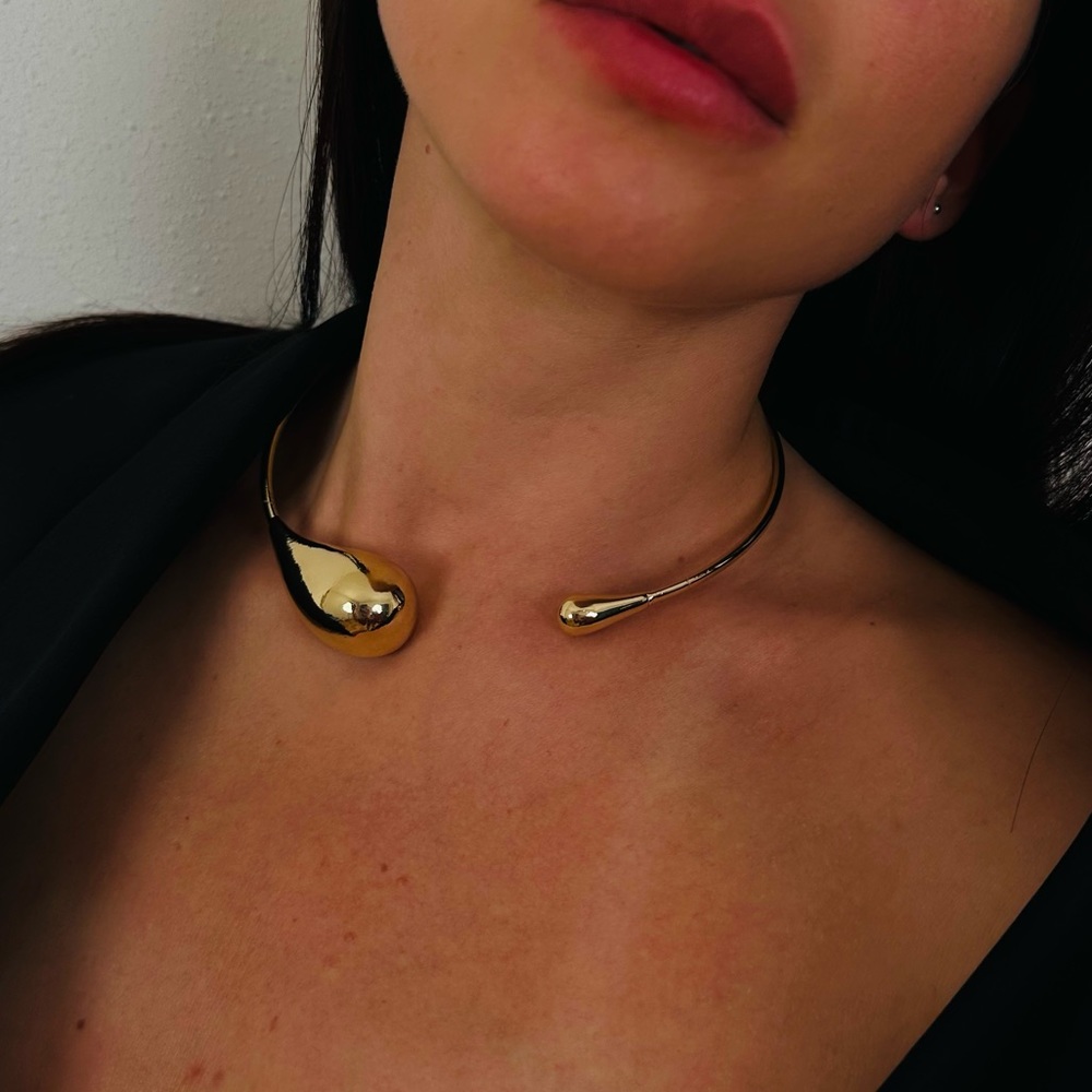 New Drop Shaped Open Gold Metal Choker Necklace - Picture 4 of 12